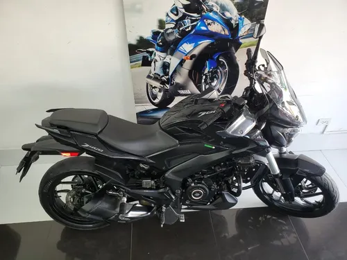 Bajaj Dominar 400 Touring 2023
