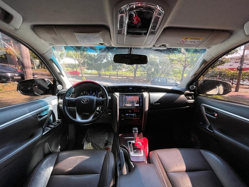 Imagem 10 de 10 de Toyota Hilux Sw4 Srx 2.8 Turbo 4x4 At