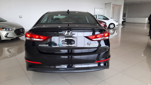 Imagen 3 de 15 de Hyundai Elantra 2018 2.0 Gls Premium At