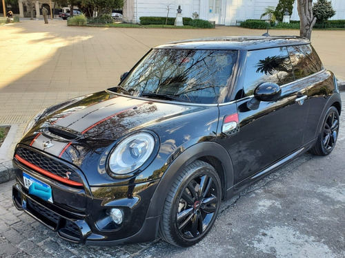 Imagen 10 de 11 de Mini Cooper S 2.0 F56 Look Jcw 192cv