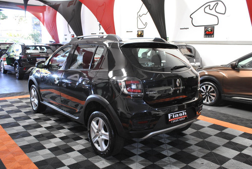 Renault Sandero SANDERO STEPWAY DYNAMIQ. FLEX 1.6 16V 5P