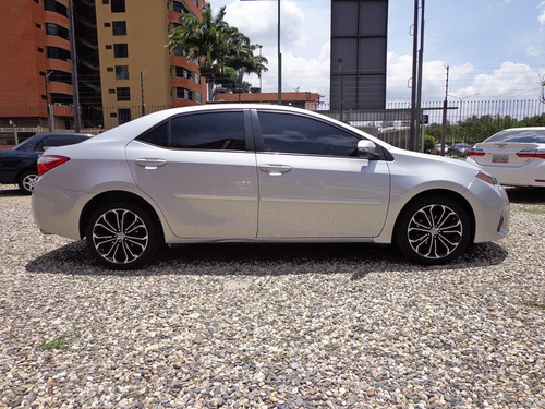 Imagen 6 de 12 de Toyota Corolla Plus