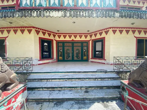 Casa En Venta, Estilo Chino Original, 5 Recámaras, Piscina, Cancha Basquet, Valladolid, Yucatán