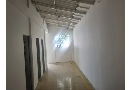 Local En Arriendo Sector Las Vegas