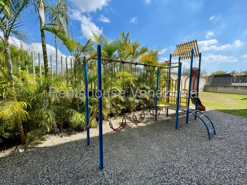 Moderna Casa En Venta Este De Barquisimeto. Urbanizacion Colinas Del Viento 25-20497 As-my