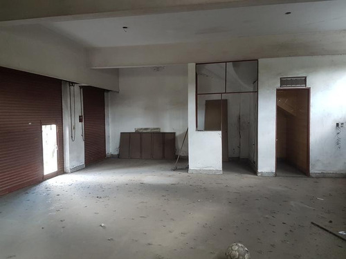 Imagen 3 de 11 de Edificio Comercial - Lanús Oeste