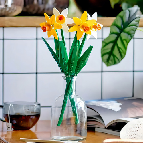 LEGO® Botanical 40747 Narcisos