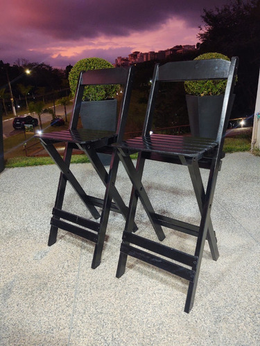 Imagem 3 de 5 de Kit 2 Cadeiras Alta Bistrô De Madeira Dobrável Balcão Jardim