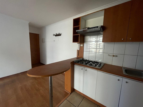 Arriendo Depto 2 Dorm. En Calle Santa Isabel