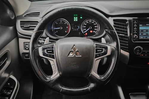 Mitsubishi New L200 Dc 2.5 Dsl 4x4 At