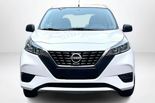 Nissan March 2022