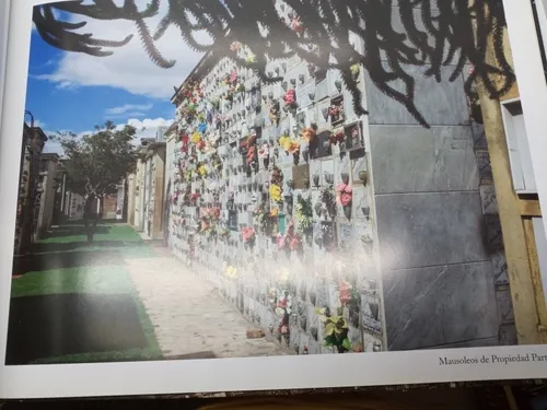 Historia Arte Y Belleza A Simple Vista - Cementerios Bogotá (Usado)