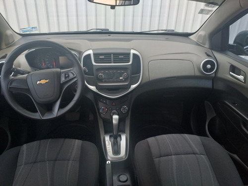 Imagen 6 de 13 de Chevrolet Sonic 2017 1.6 Lt At