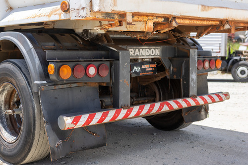 Carreta Caçamba Randon Ls 3 Eixos 25m3 Pneus Transporte