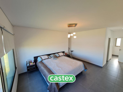 Imagen 25 de 30 de Casa Con Fondo Al Lago Y Piscina En Venta En Terravista