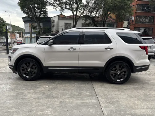 Ford Explorer LIMITED TP 2300CC 4X4