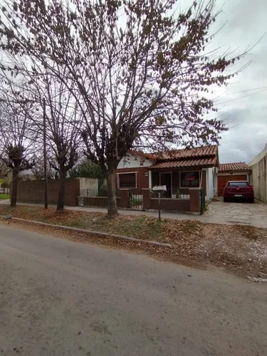 Casa 3 Ambientes Con Lote