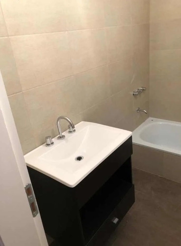Duplex En Venta, Ituzaingo, 3 Ambientes A Estrenar