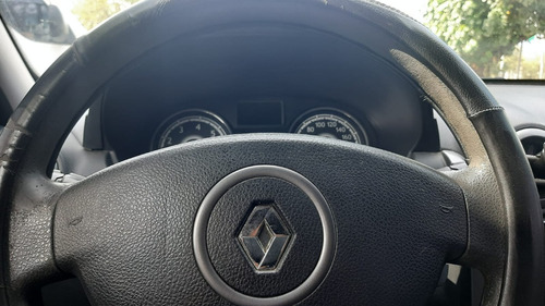 Imagem 12 de 15 de Renault Sandero Expression 1.0 16v (flex) 2014/2014