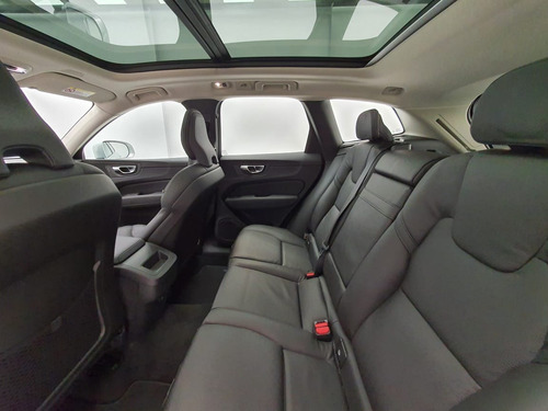 Volvo New Xc60 T5 Momentum Aut 4x4 2021 Jnt724