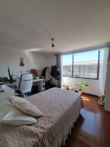 Casa En Villa Los Héroes, Pasaje Cerrado.