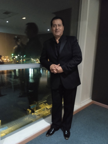Imagen 2 de 12 de Cantante Profesional Tango Argentino. Eventos Y Domicilio