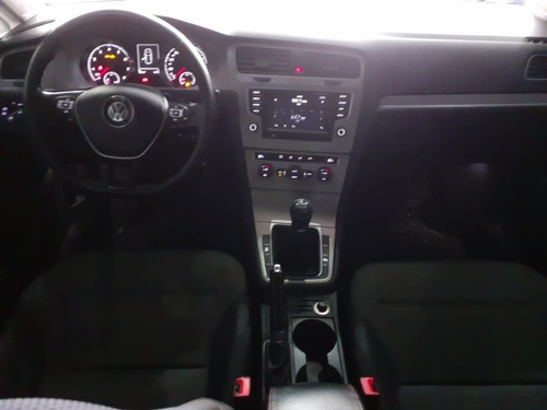 Imagen 5 de 12 de Volkswagen Golf 2016 1.4 Comfortline Tsi