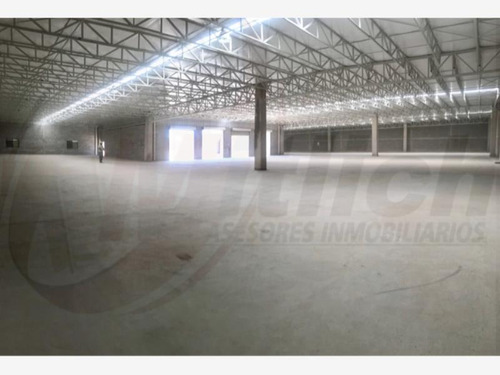 Imagen 3 de 6 de Bodega Comercial En Renta Renta A Estrenar 1800 M2