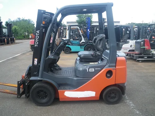 Autoelevador Toyota 1800k Torre Doble 3mtrs Nafta