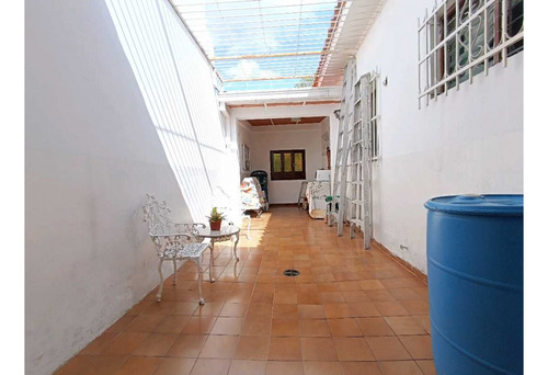 Casa En Venta En La Urb. Las Chimeneas Pe-8370419