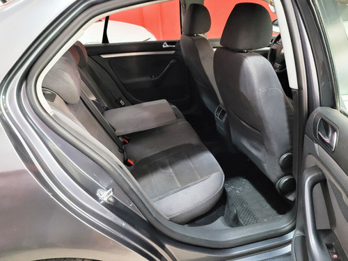 Imagen 9 de 18 de Volkswagen Vento 2.5 Advance Full Full Excelente Unidad!!!
