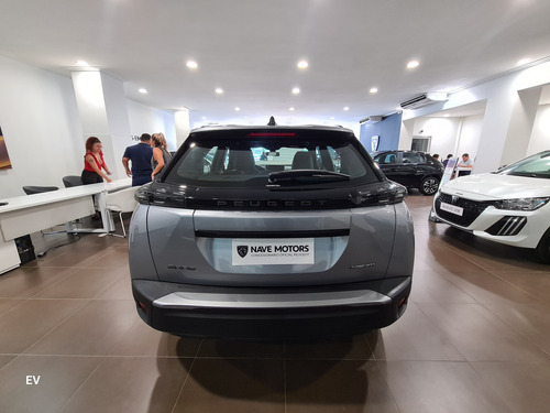 Peugeot 2008 1.0T Allure