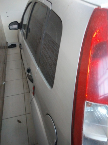 Imagem 5 de 5 de Ford Fiesta 2010 1.0 Flex 5p