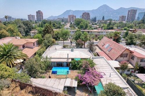 Terreno En Excelente Ubicación, Sector Cerro Calán
