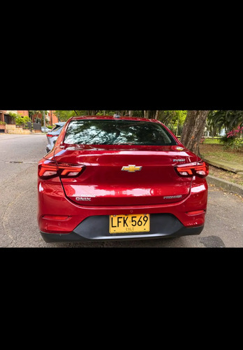 Chevrolet Onix 1.0T Premier Sedan At