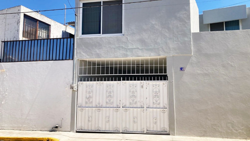 Casa En Venta Jardines 3ra Seccion Celaya 