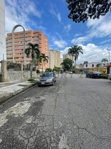 Venta De Apartamento Urb. Prebo Resid. San Andrés Vi