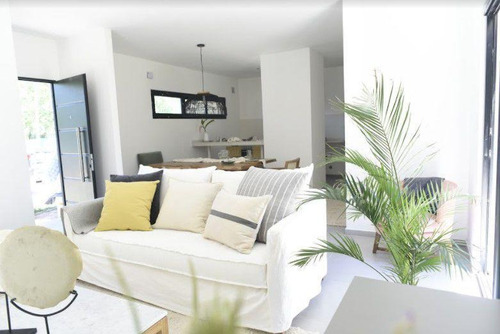 Imagen 6 de 12 de Departamento Planta Baja Con Jardin Y Parrilla- Altos Del Encuentro
