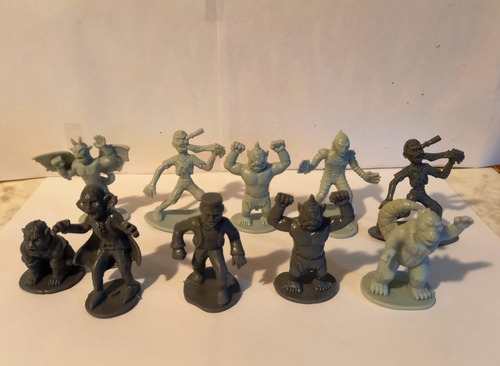 Lote De 10 Mini Figuras De Terror (l1)