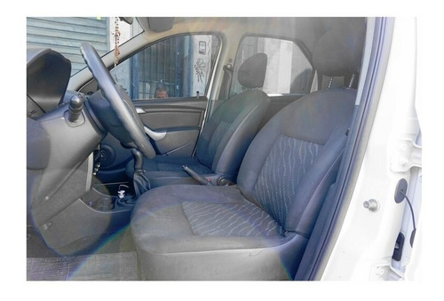 Imagem 9 de 12 de Renault Logan Authentique Hi-flex 1.0 16v 4p