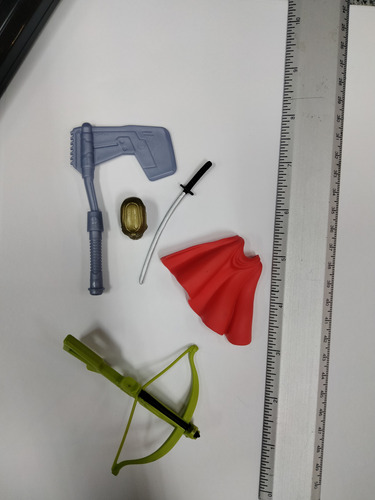 Dc Multiverse Accesorios, Ballesta, Espada, Hacha!! (Usado)