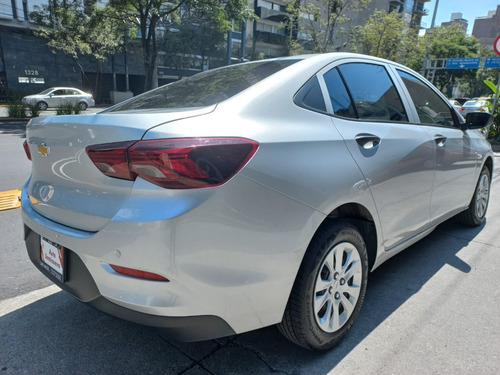 Imagen 6 de 15 de Chevrolet Onix Lt A/t 2021