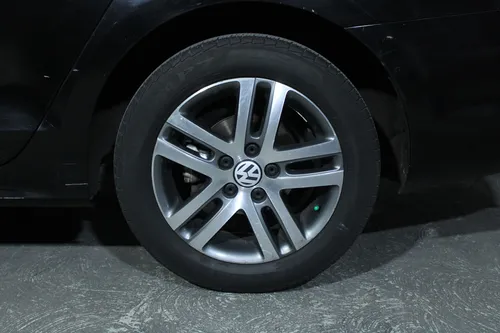 Volkswagen Jetta 2.5 Trendline Tiptronic At
