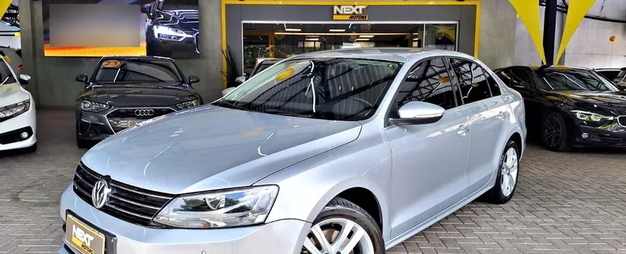 Volkswagen Jetta 2.0 Tsi Highline 211cv Gasolina 4p Tiptroni