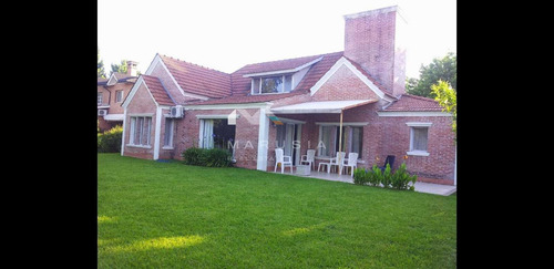 Casa  En Venta En Pilar Del Lago, Pilar, G.b.a. Zona Norte