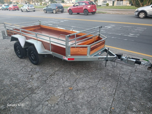 Carretinha Trucada Reforcada Com Freio A Disco De 3m X 1,50