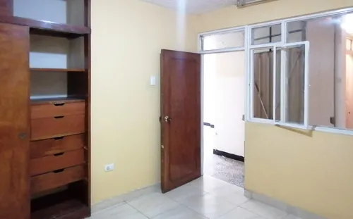Bodega En Arriendo/venta En El Carmen. Cod A11750112