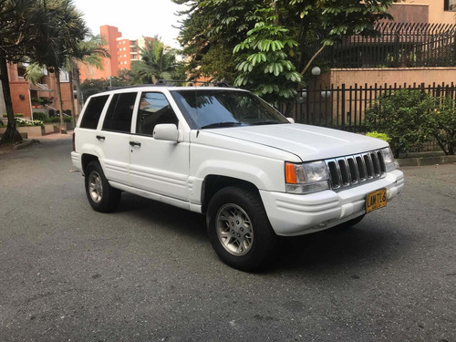 Jeep Grand Cherokee 1996 5.2 Laredo