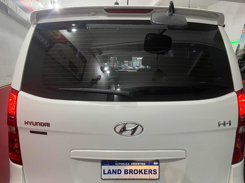 Imagen 3 de 20 de Hyundai H1 2017 2.5 Premium 1 170cv