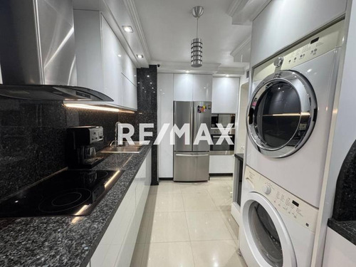 Apartamento En Venta En Urbanización Base Aragua